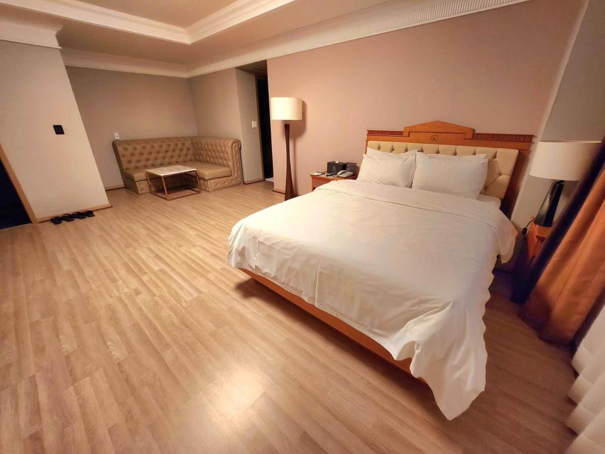 Gwangju Empire Hotel Gwangju Metropolitan City Екстер'єр фото