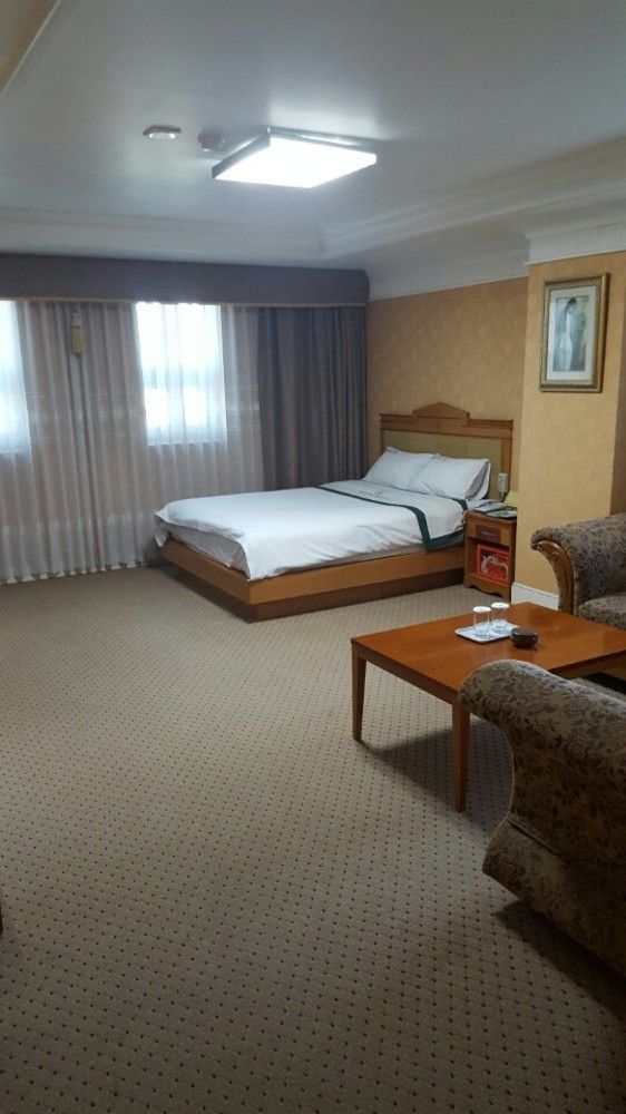 Gwangju Empire Hotel Gwangju Metropolitan City Екстер'єр фото